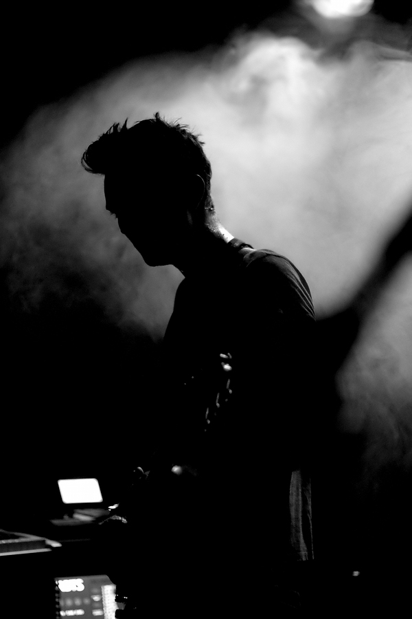 Paul Wolinski, Back Light, Silhouette, B&W, 65daysofstatic, La Maroquinerie, Paris