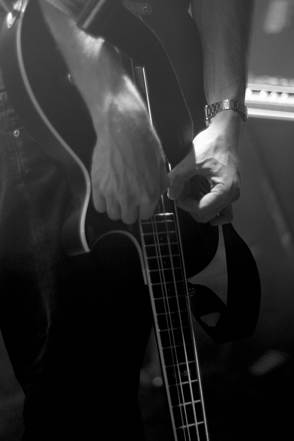 Bass, Hands, B&W, 65daysofstatic, La Maroquinerie, Paris
