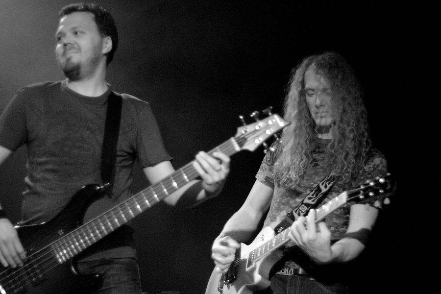 Sebastian Harnack, Bass, Jochen Goricnik, Guitar, B&W, Blind Ego, Das Rind, Rüsselsheim