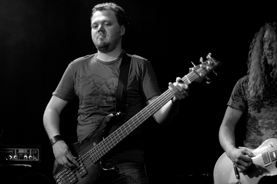 Sebastian Harnack, Bass, B&W, Blind Ego, Das Rind, Rüsselsheim