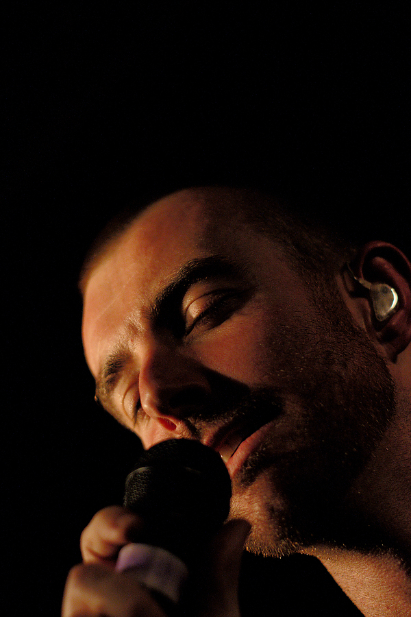 Ian Kenny, Karnivool, Universum, Stuttgart