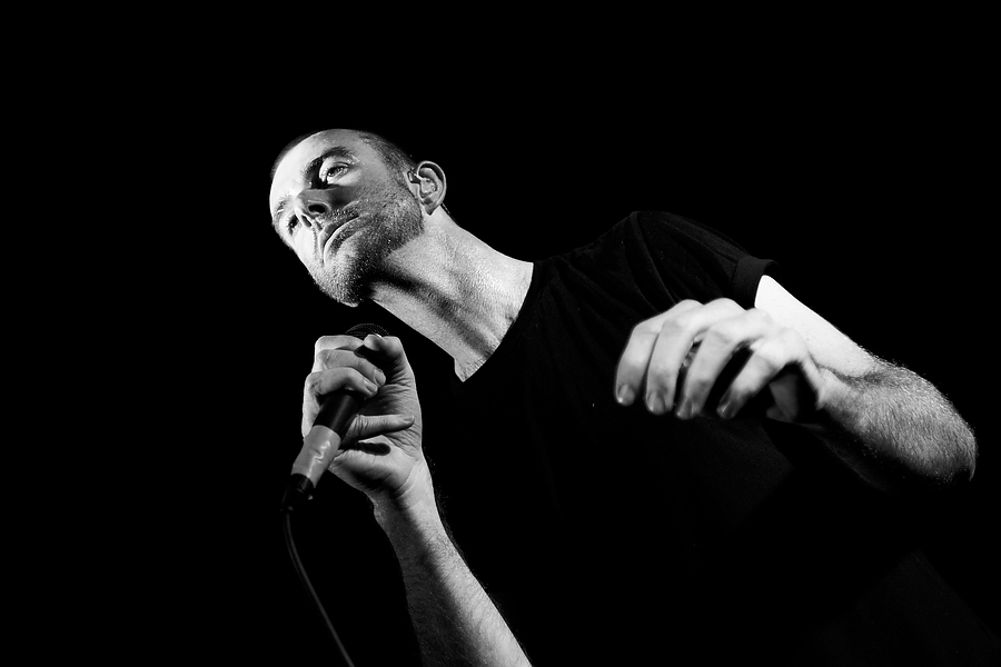 Ian Kenny, B&W, Karnivool, Universum, Stuttgart