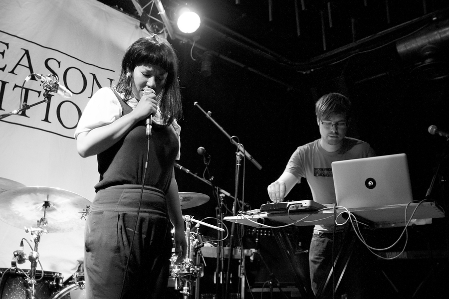 Ayu Okakita, Chris Amblin, Keyboard, Laptop, B&W, Nedry, Hoxton Square Bar & Kitchen, London