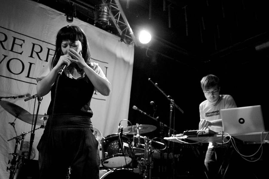 Ayu Okakita, Chris Amblin, Keyboard, Laptop, B&W, Nedry, Hoxton Square Bar & Kitchen, London