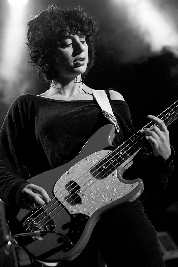 Chloë Alper, Bass, B&W, Pure Reason Revolution, The Picturedrome, Holmfirth