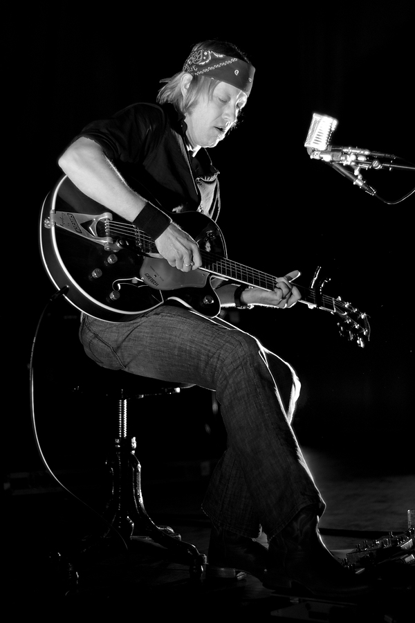 David Eugene Edwards, Guitar, B&W, Woven Hand, Tollhaus, Karlsruhe